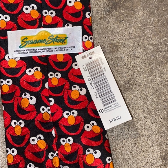 Elmo tie (lol) - Picture 2 of 2